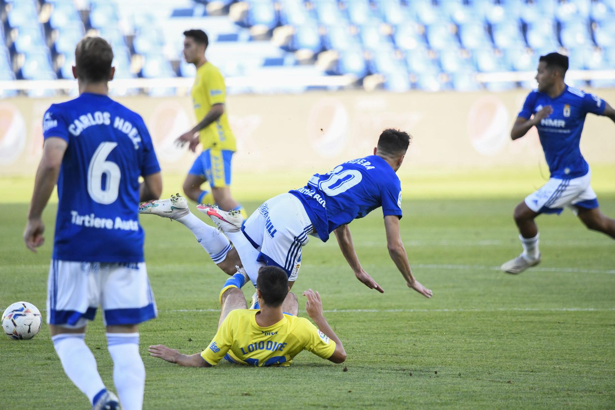 El partido del Oviedo, en imágenes