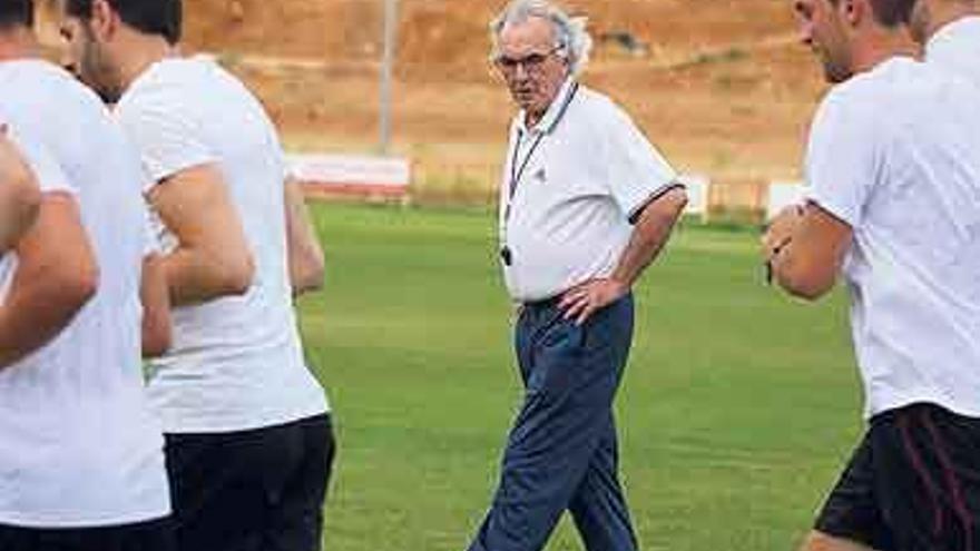 Eduardo Lacasa, en una sesión de trabajo.