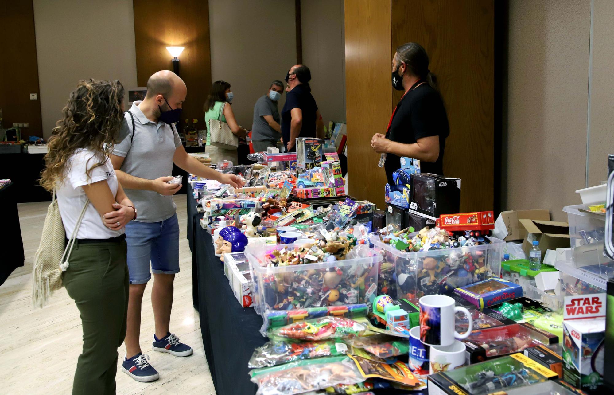 La 2ª Feria del Coleccionismo de Córdoba en imágenes