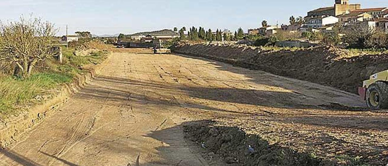 Aspecto actual de las obras del primer tramo del último vial de circunvalación de Porreres.