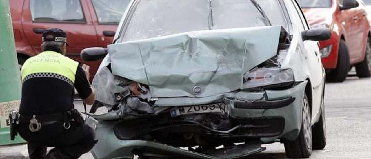 Imagen de un accidente mortal de tráfico ocurrido en Valencia en 2013.