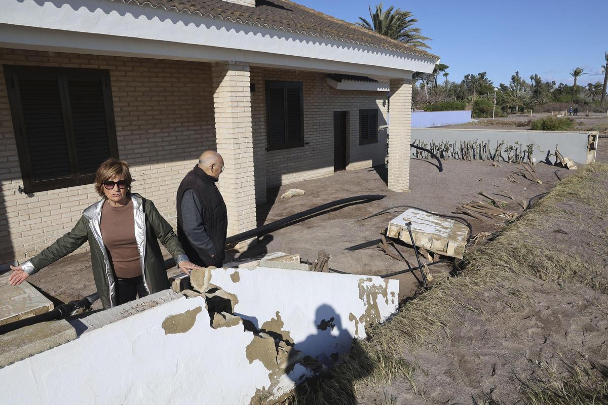 Así ha dejado la borrasca Harry la playa Malvarrosa de Corinto de Sagunt