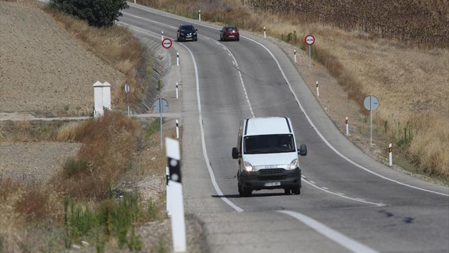 El PSOE critica el rechazo a sus 61 enmiendas para invertir en Córdoba