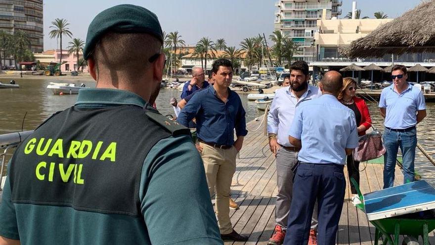 El alcalde de San Javier, José Miguel Luengo decreta un día de luto por la muerte de dos militares de la AGA en el accidente ocurrido hoy frente a Santiago de la Ribera