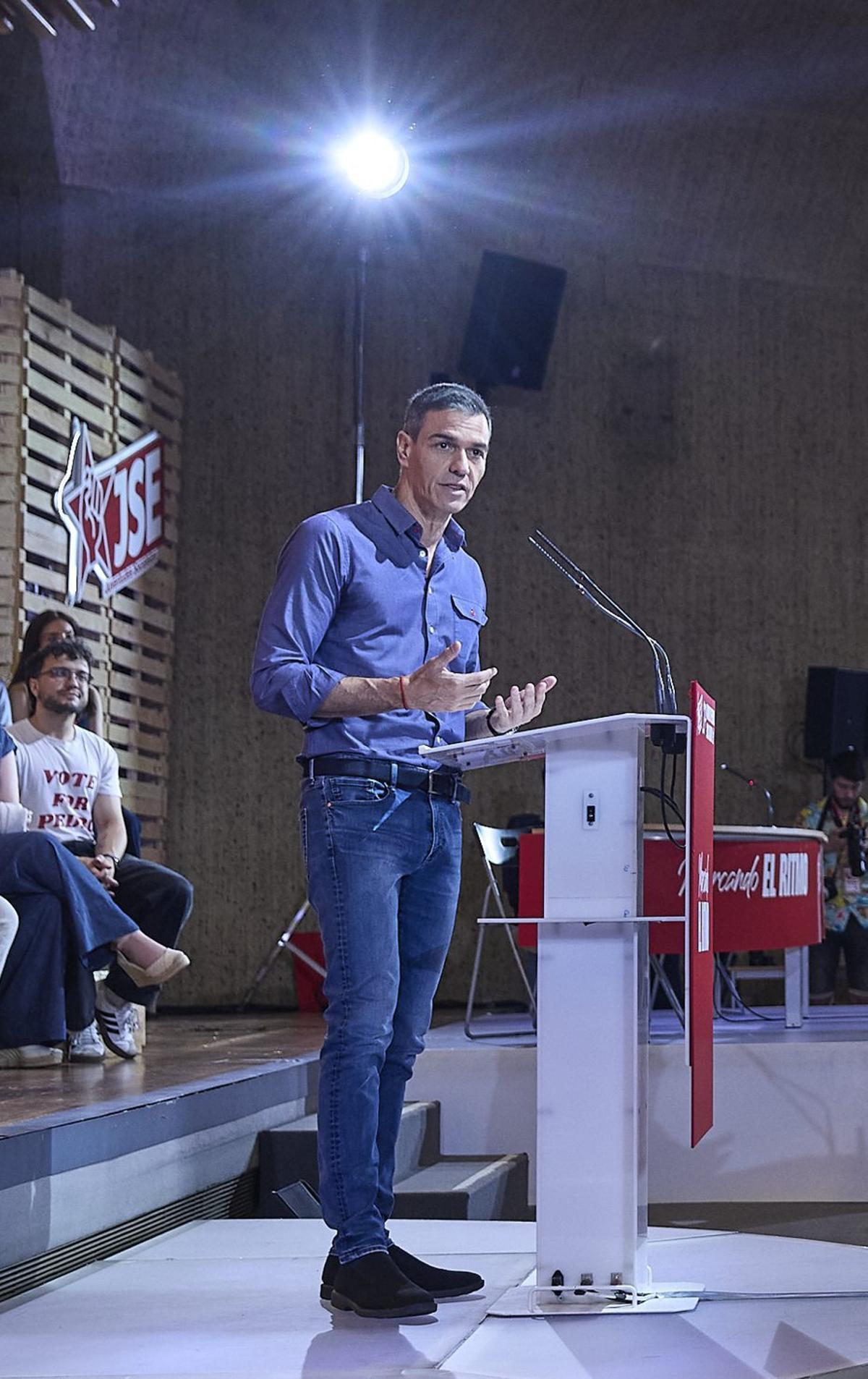 Sánchez promet lliurar batalla per governar fins al 2027 i "més enllà"