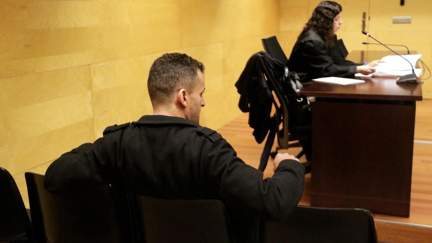 Jutgen un acusat de violar l&#039;exdona i atacar amb un ganivet el seu xicot a Girona
