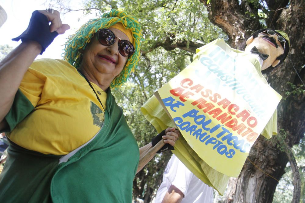 Miles de brasileños toman las calles contra Rousse