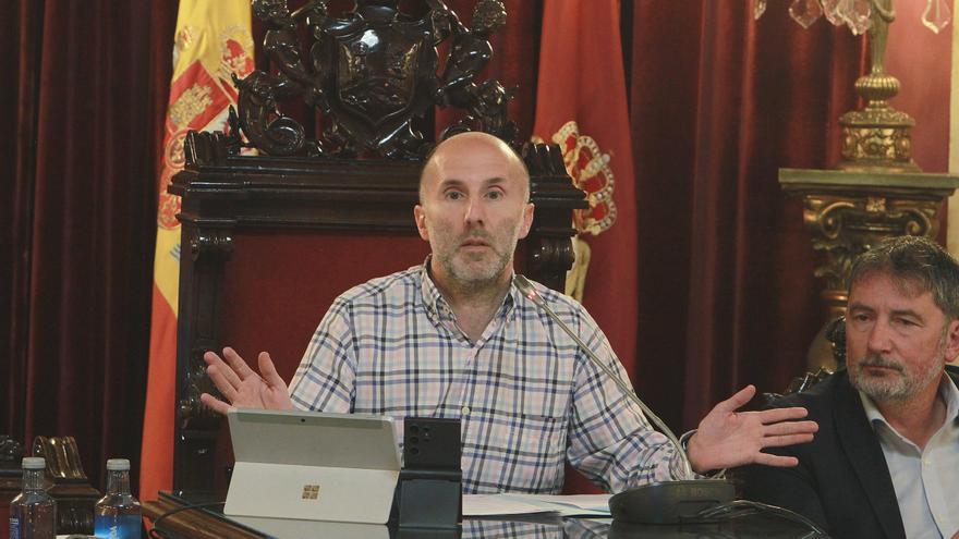 Ratifican la condena a Jácome por no dejar hablar en un pleno a la portavoz del PSOE