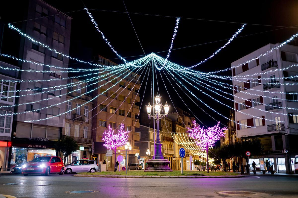 Iluminación en La Farola de A Estrada.