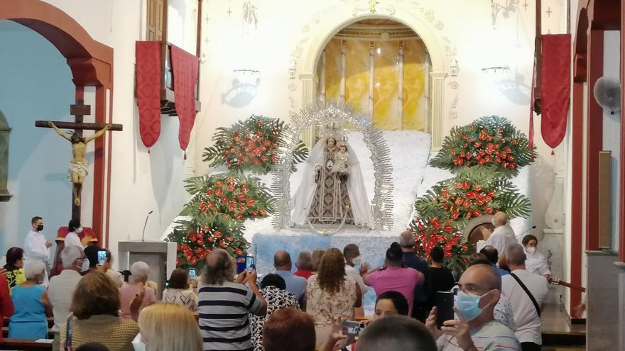 La Virgen del Carmen de La Isleta baja de su camarín tras impedírselo la pandemia en 2020
