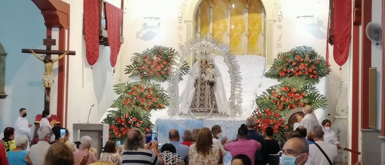 La Virgen del Carmen de La Isleta baja de su camarín tras impedírselo la pandemia en 2020