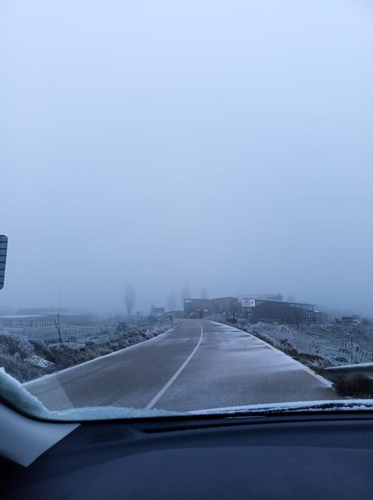 Nieve en el Puerto de Torre Miró.