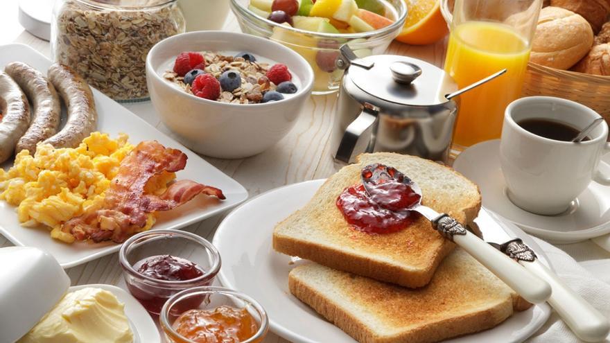 El truco para desayunar gratis en los hoteles