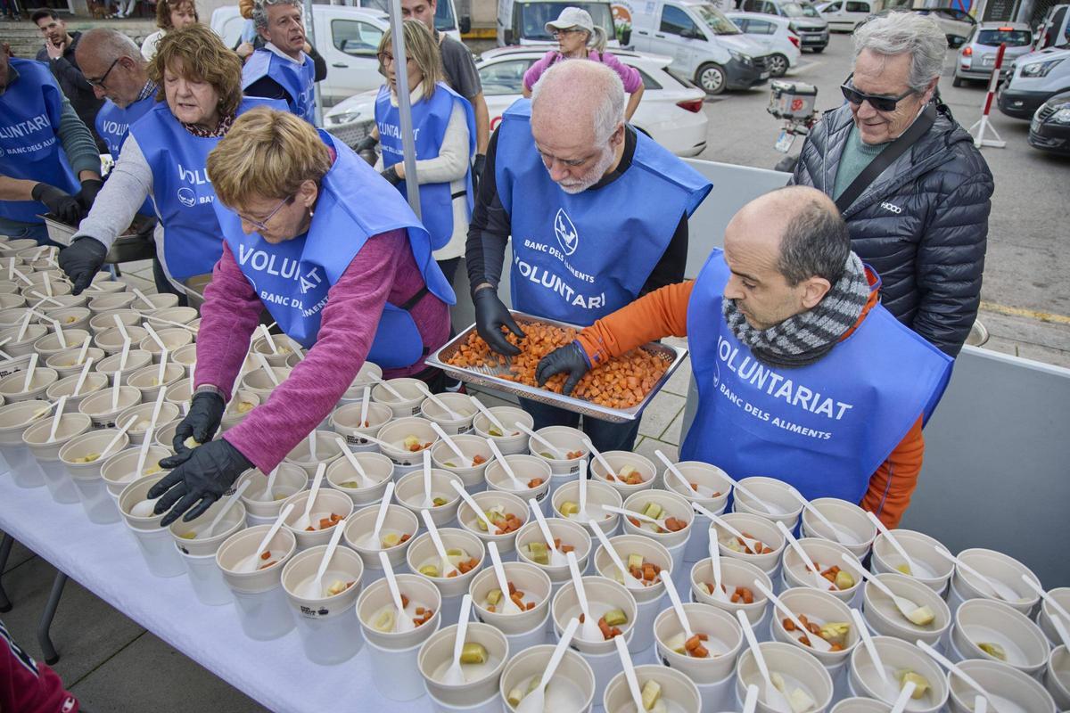 Les imatges de l'escudellada popular dels cuiners de Can Xapes a Girona