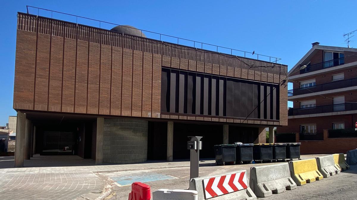 Zona exterior del nou CAP de Sant Fruitós