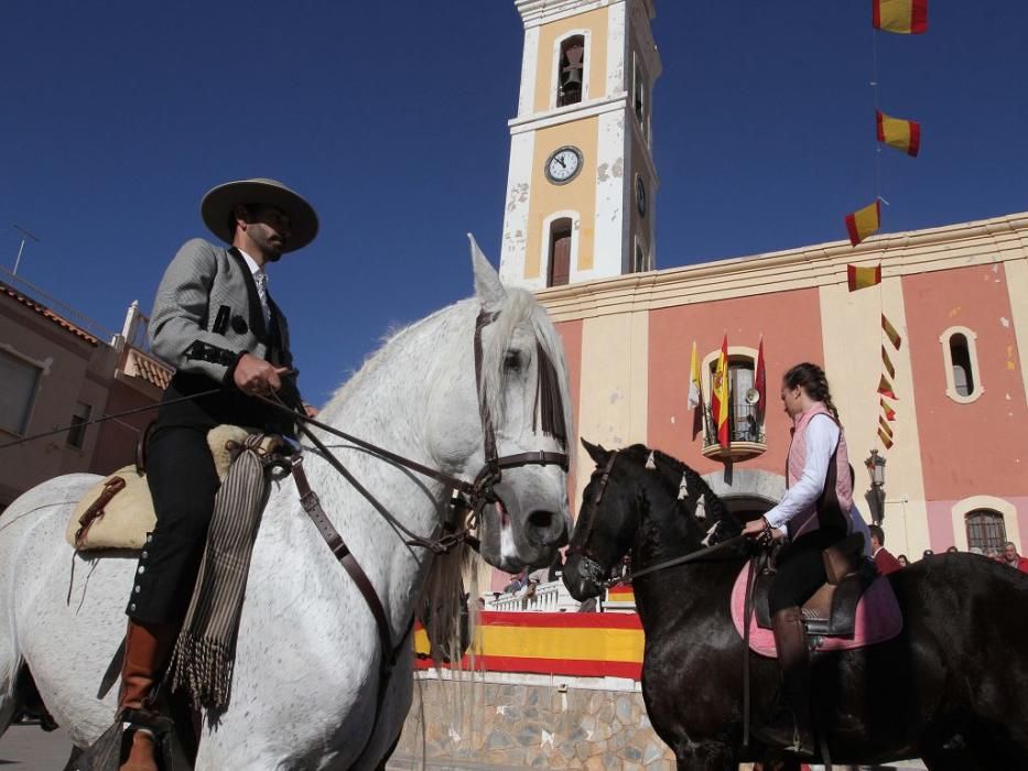 Los vecinos de Cartagena se han acercado junto a sus mascotas a recibir la bendición