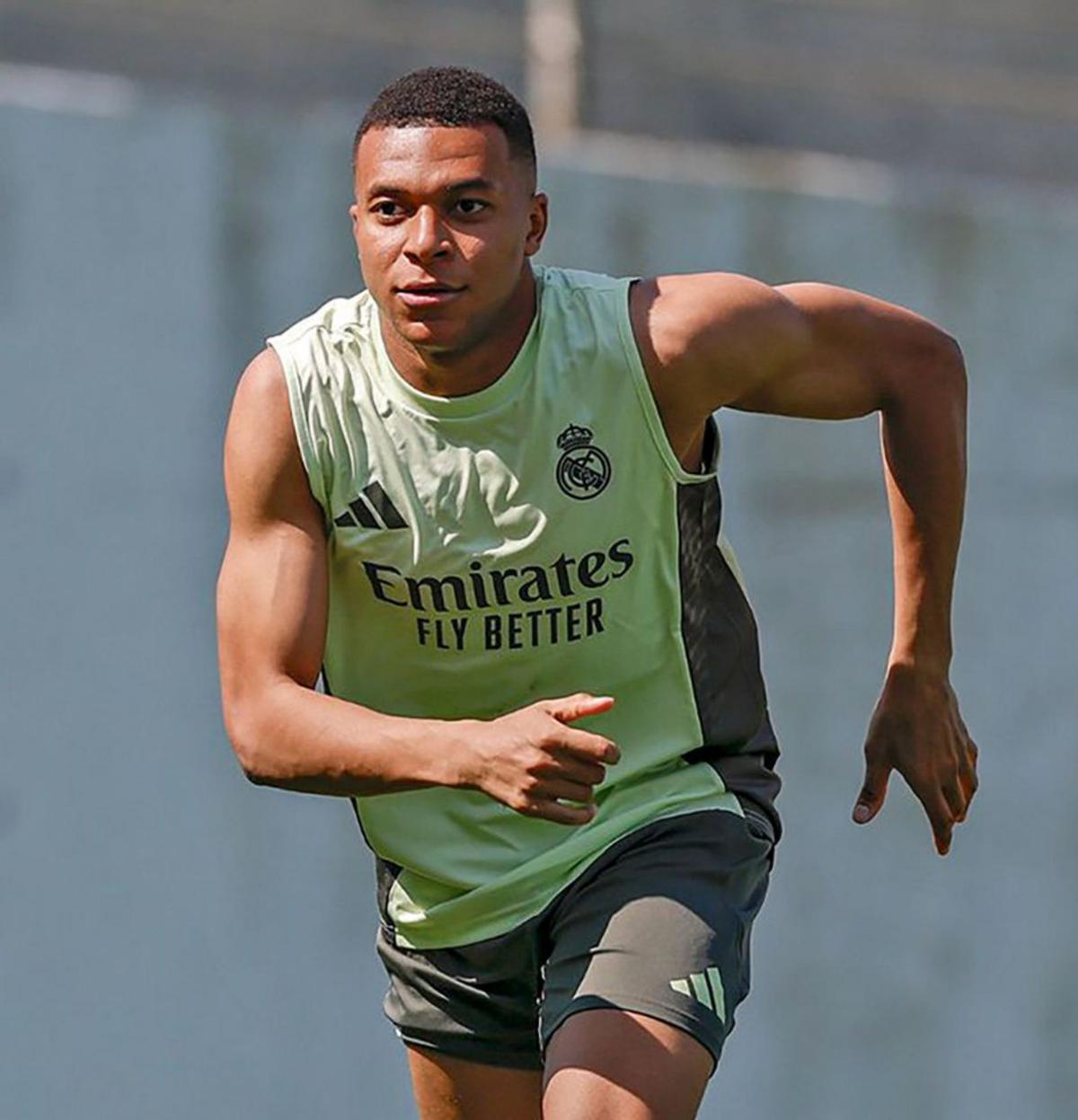 Mbappé ingressa a l’hospital per una gastroenteritis aguda Mbappé ingressa a l’hospital per una gastroenteritis aguda