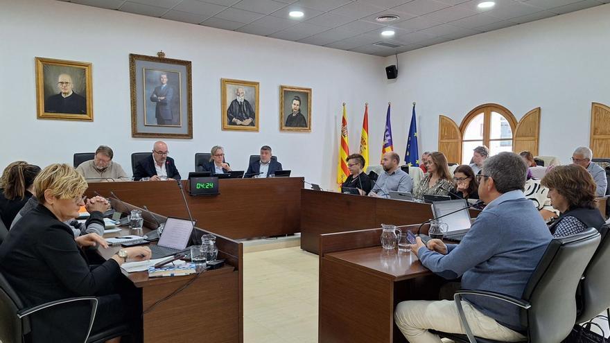 PP y Vox acuerdan de nuevo retirar los rótulos contra la violencia de género en Sant Josep