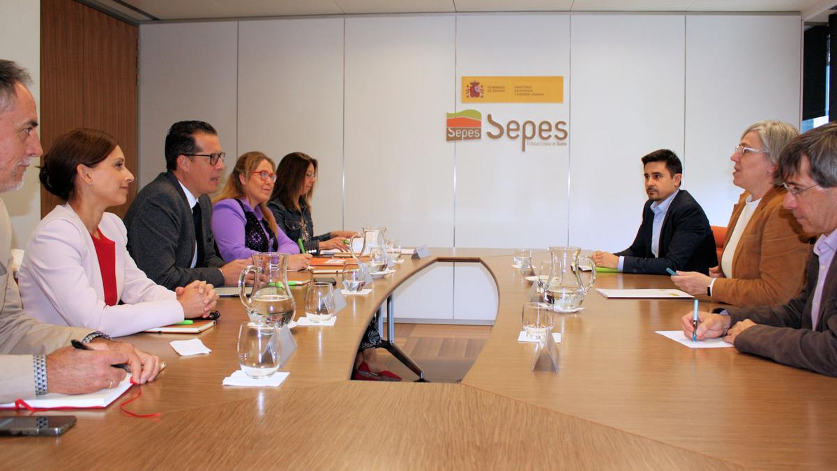 Reunión del alcalde con el Ministerio en Madrid