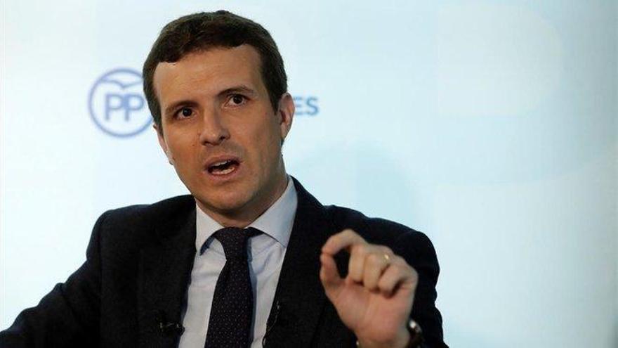 Casado pide tiempo ante la presión interna