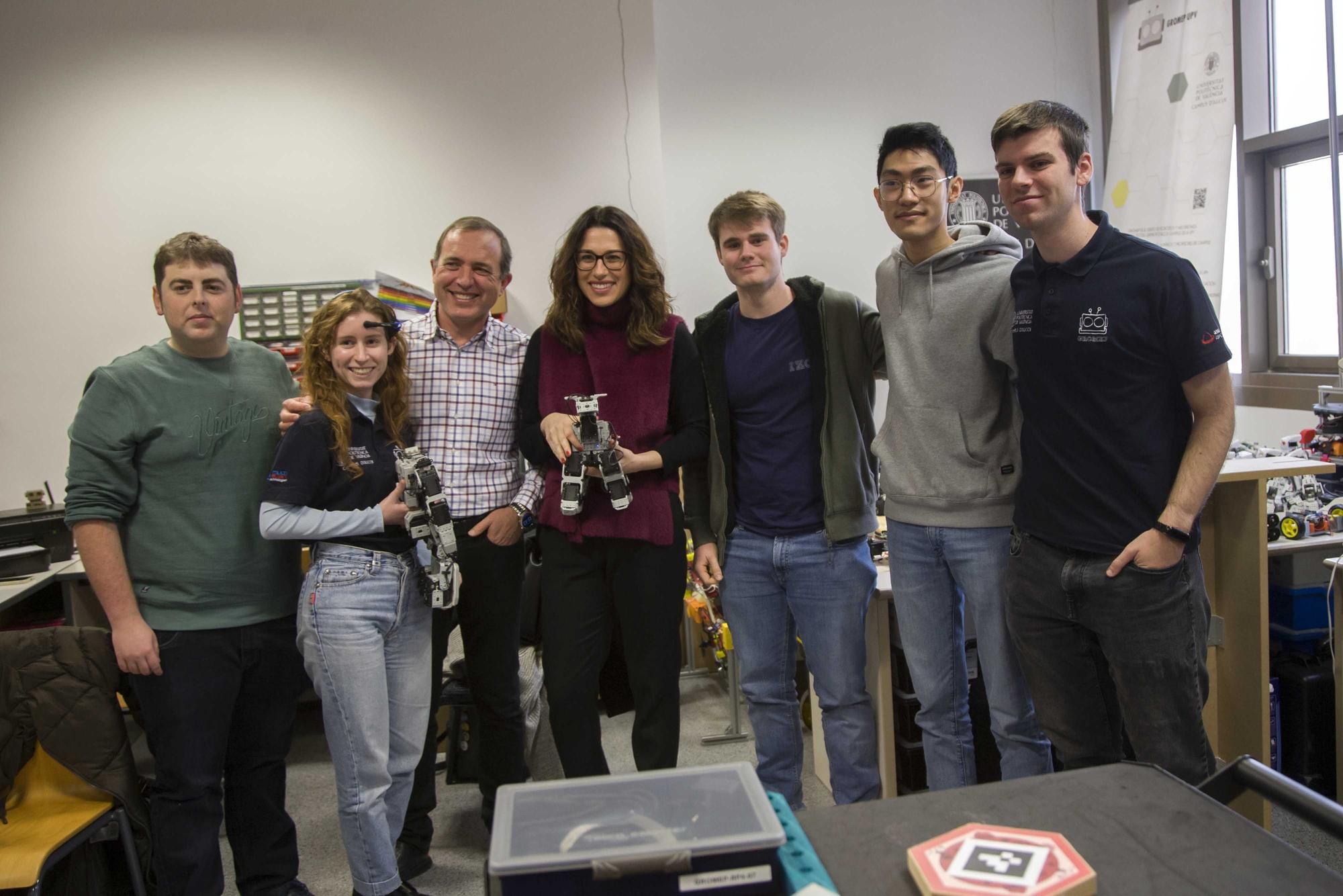 Aitana Mas visita la UPV en Alcoy