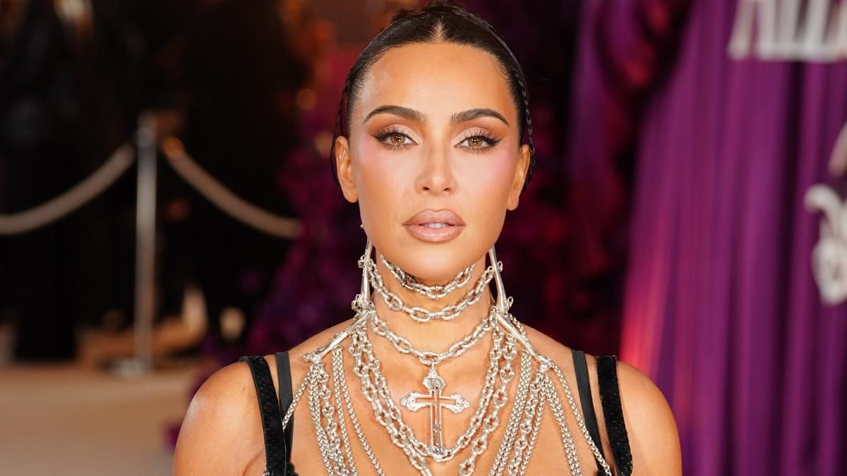 Kim Kardashian en la premiere de 'Todas las de la ley'