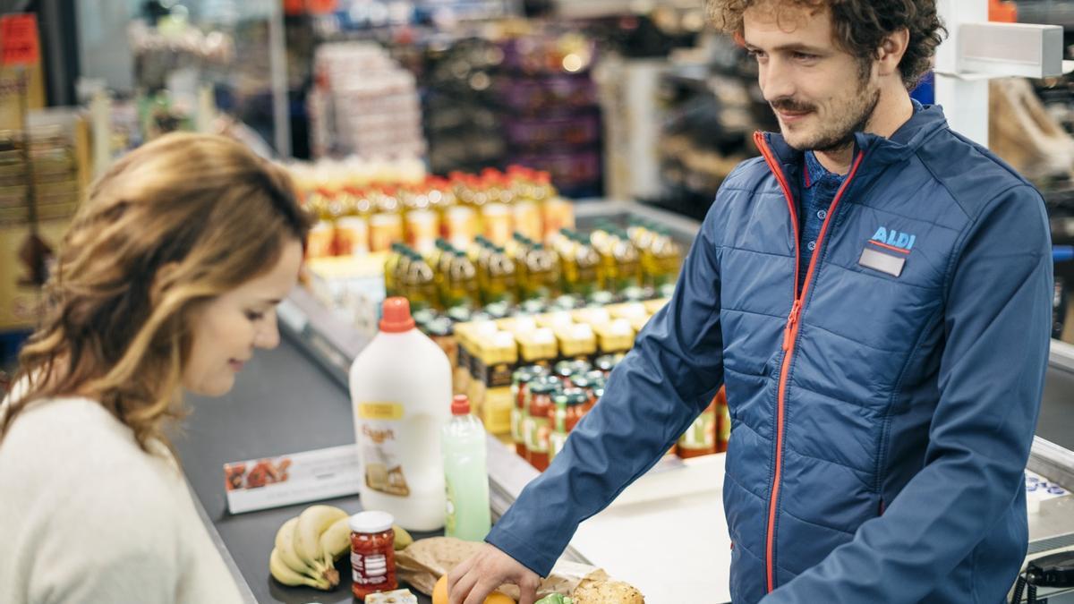 Aldi prevé incorporar a 120 personas en la Comunitat hasta junio y abrir 40 supermercados este año en España