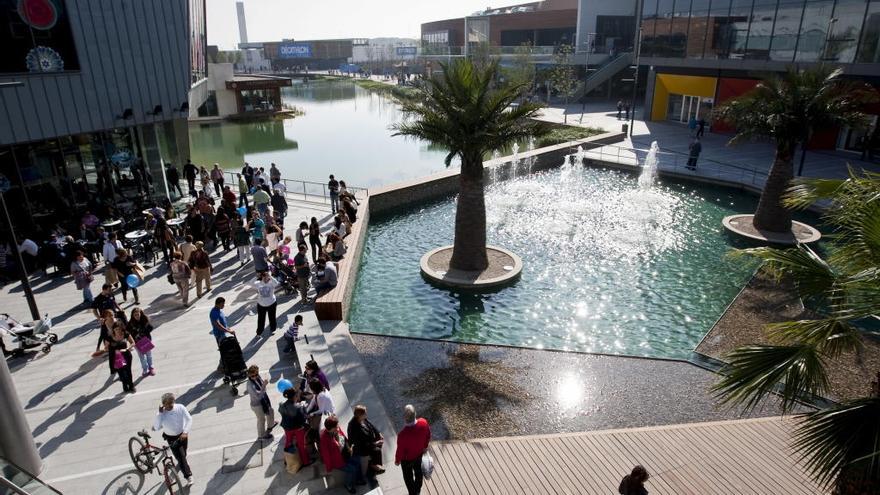 Puerto Venecia, desarrollado en  Zaragoza por Intu. // O. Duch