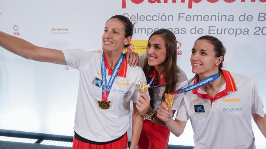 Las tres jugadoras taronja que ganaron el último Eurobasket