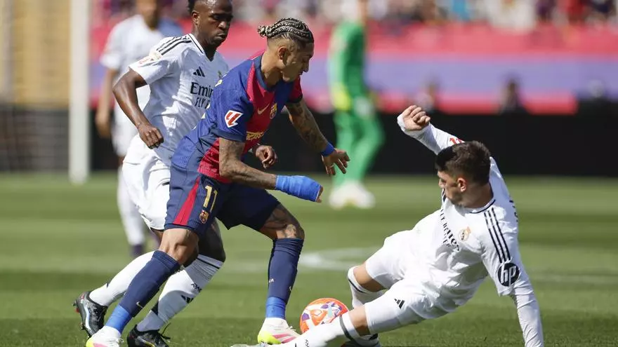 El Barça es líder con 82 puntos, siete más que el Madrid, segundo (75)