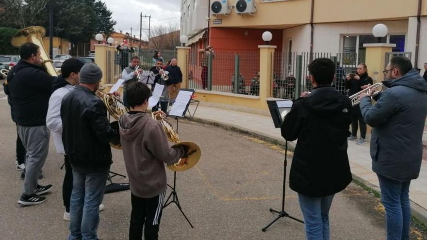 La Escuela de Música de Toro marca el ritmo de la Navidad