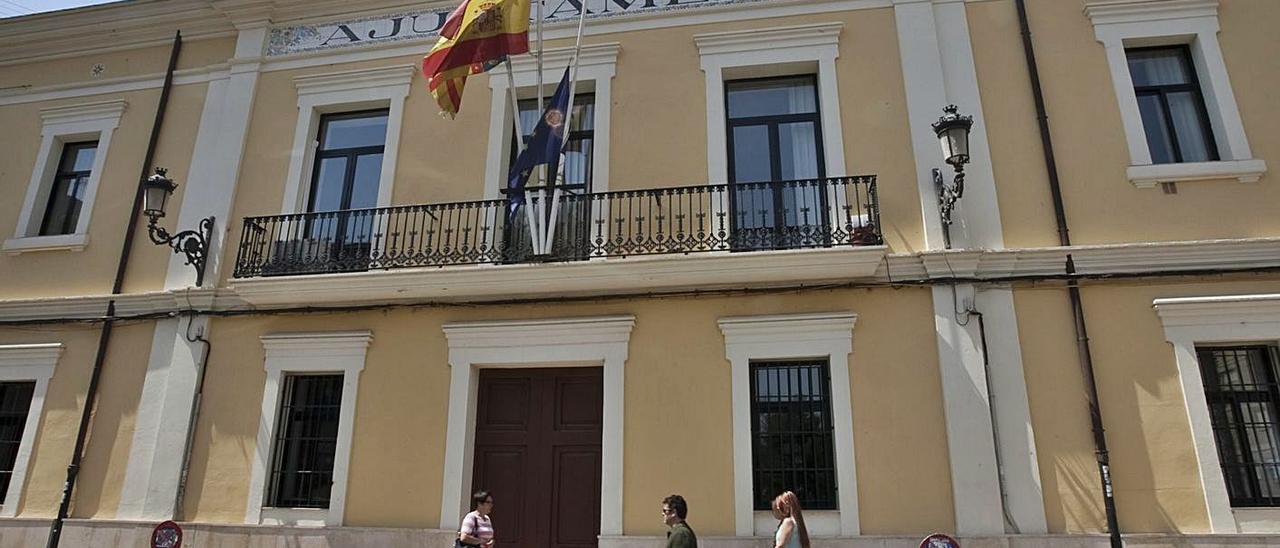 El proceso judicial afecta a 23 empleados del Ayuntamiento de Manises