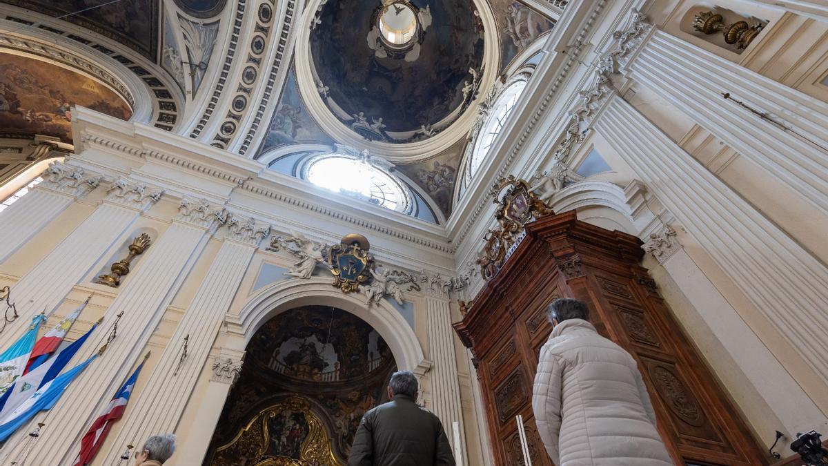 Cúpula del Pilar desde la que se desprendió un trozo de pintura de Bayeu.