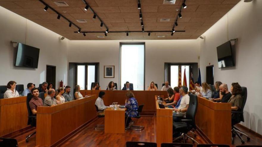 El Ayuntamiento de Ibiza mantiene los salarios y el alcalde y seis ediles tendrán dedicación exclusiva