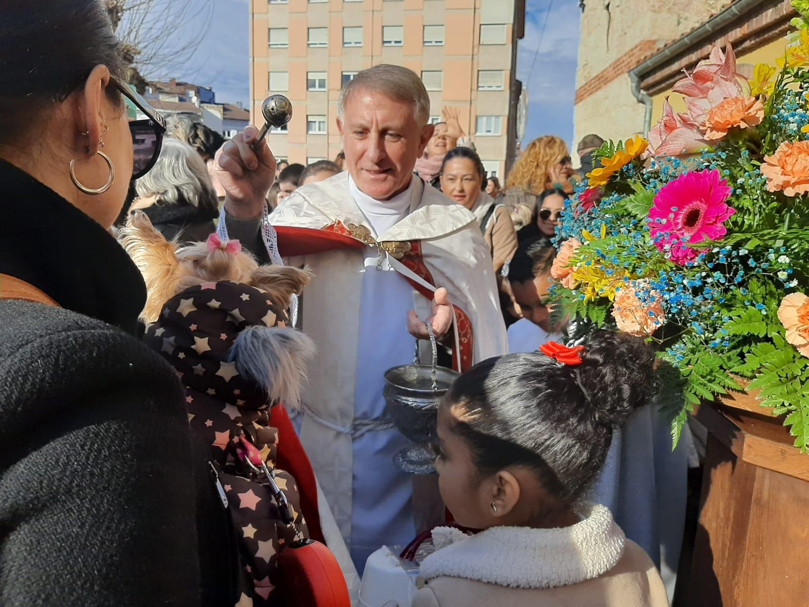 Los animales, protagonistas en Lugones: el día de San Antón en imágenes