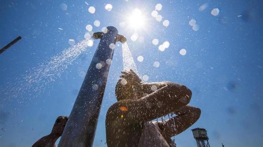 El calor agobiante llega hoy, con temperaturas de hasta 37 grados