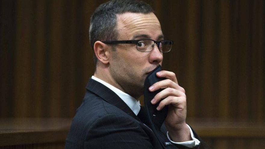 Pistorius alega ansiedad y el fiscal solicita un examen psiquiátrico