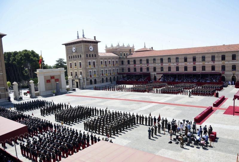 Visita de Felipe VI a la Academia General Militar de Zaragoza