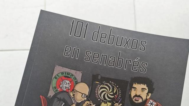 A la izquierda, cartel anunciador de la presentación de «El príncipe piquirrín» en diversas localidades alistanas. A la derecha, el libro «101 debuxos en senabrés». Autor foto: Daniel Boyano.