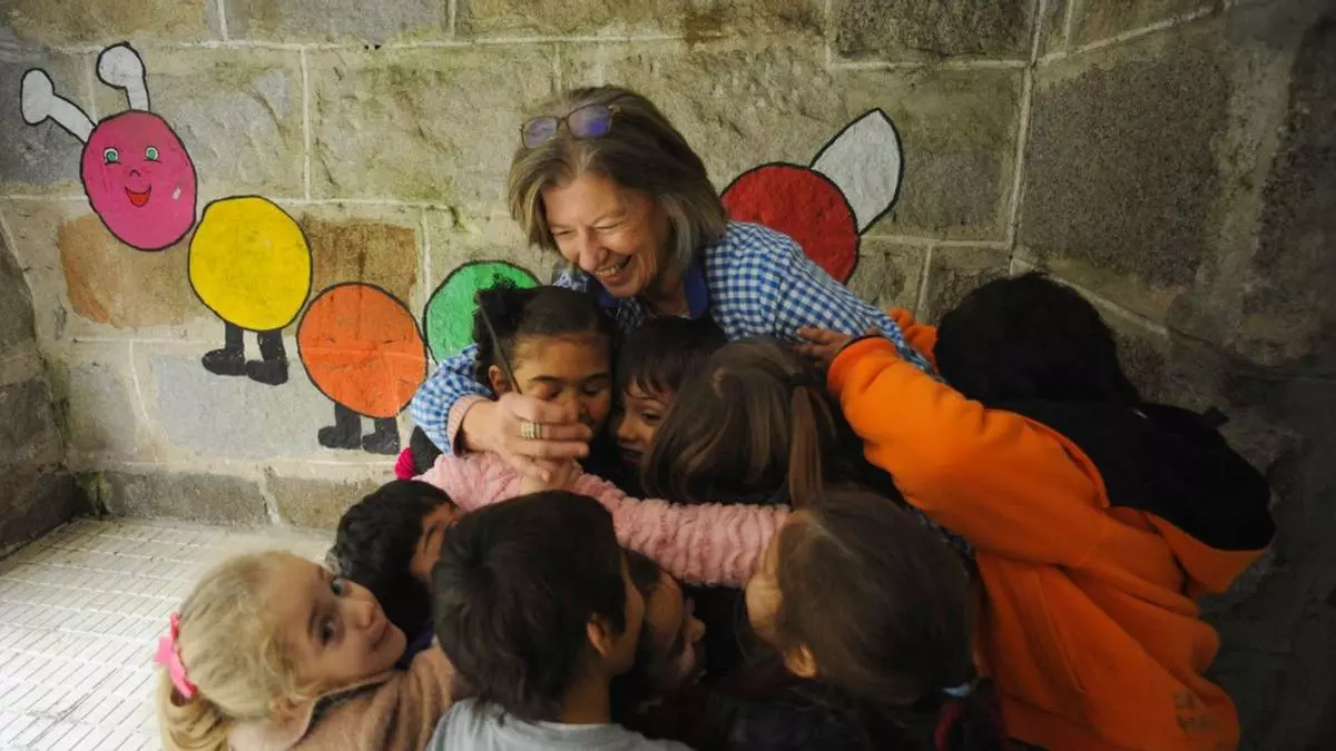La Xunta identifica unos 150 destinos docentes de «especial dificultad» que dan puntos extra al profesorado para los traslados