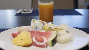 Álvaro Torres, nutricionista: «Menja una peça de fruita abans de començar el dinar»