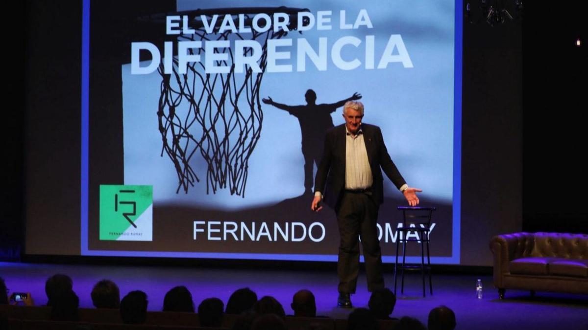 Fernando Romay, durante su charla en el congreso Ahora Ilusión.