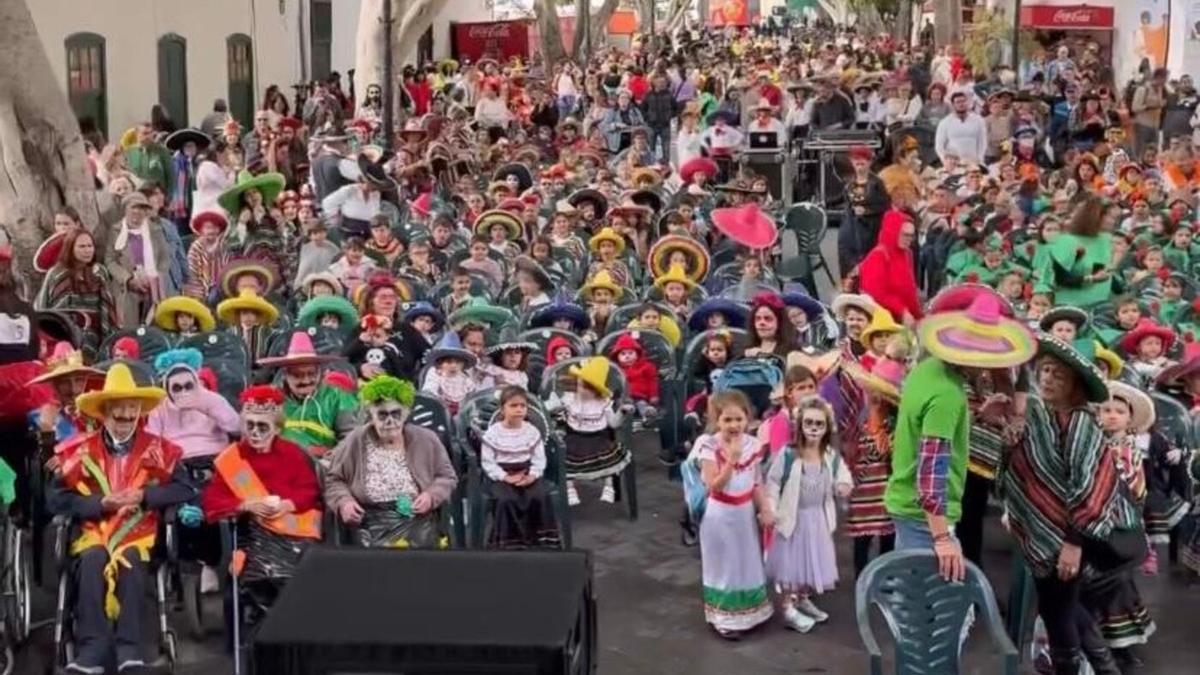 Coso Insular Inclusivo en la plaza de Haría este viernes.