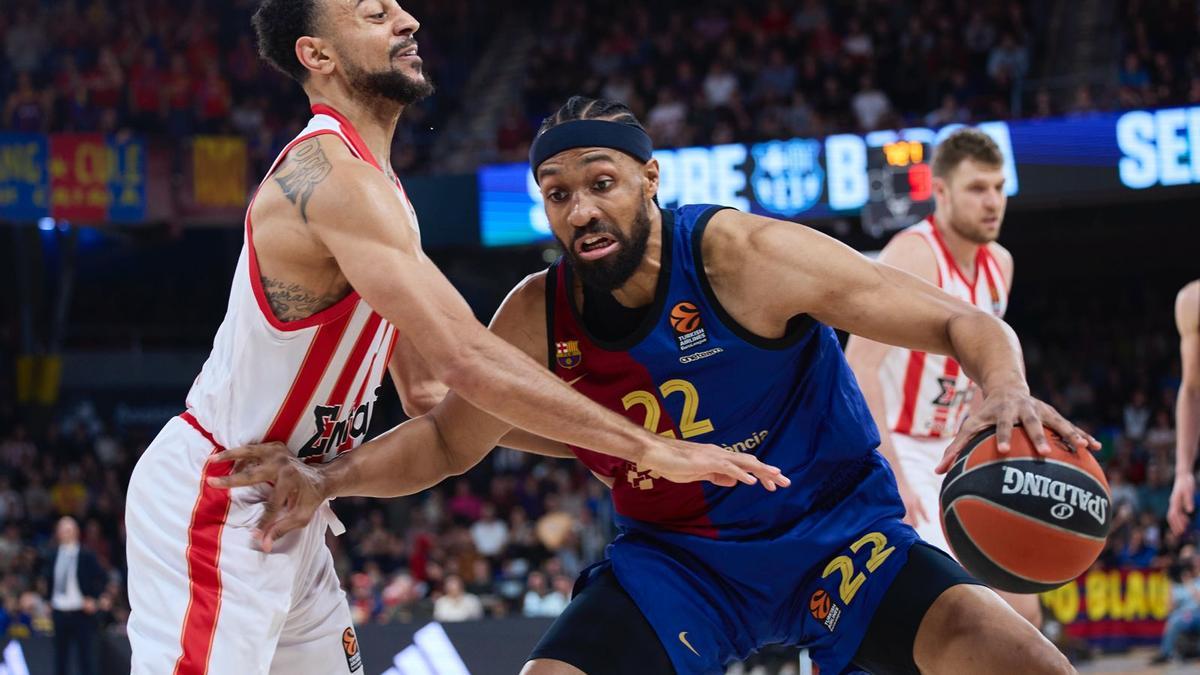 ¡En el último segundo! Así fue la canasta de Olympiacos que hundió al Barça en el Palau