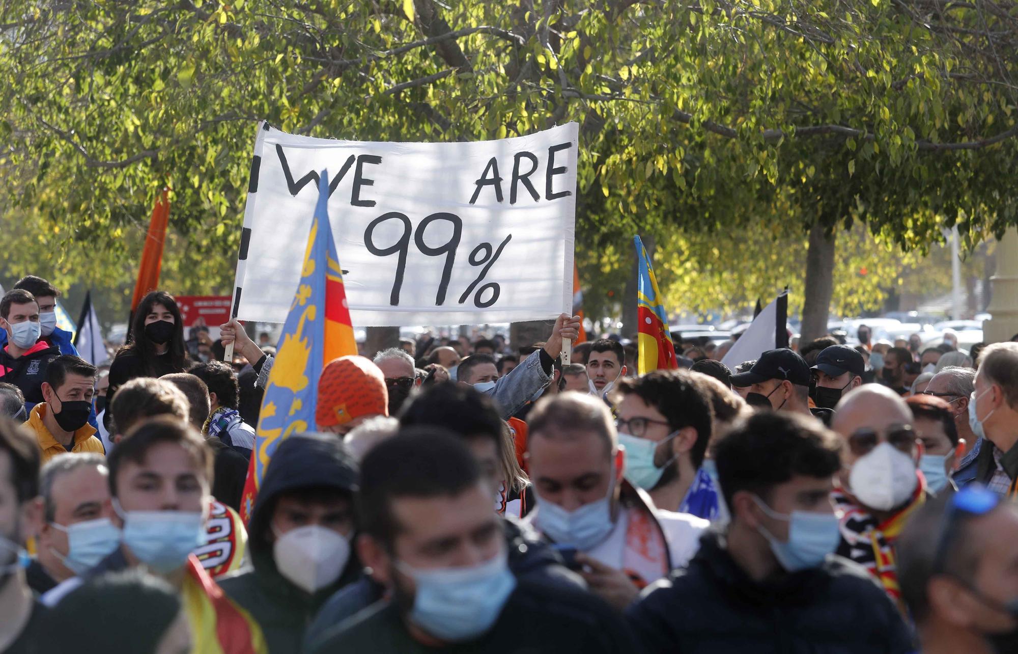 La manifestación valencianista contra Peter Lim (primera parte)