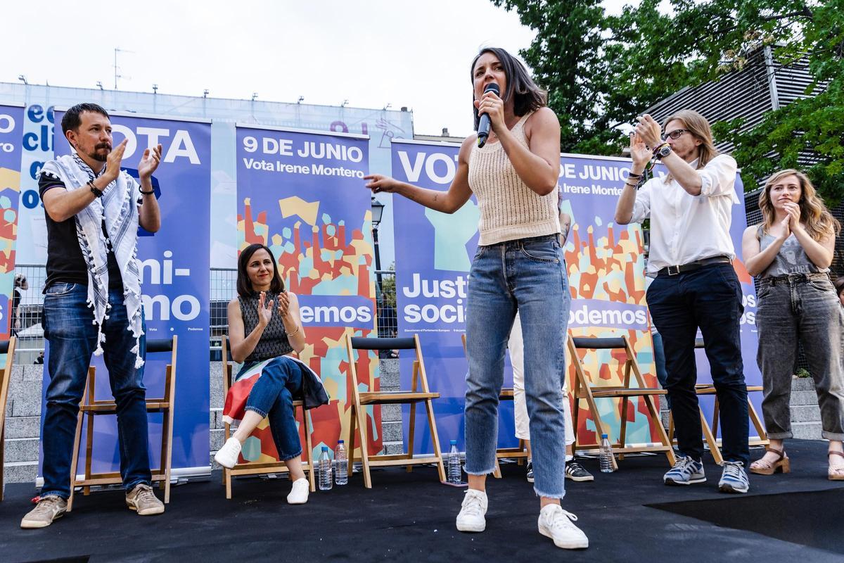 Irene Montero junto a Pablo Iglesias y Ione Belarra en el acto de cierre de campaña de las europeas.