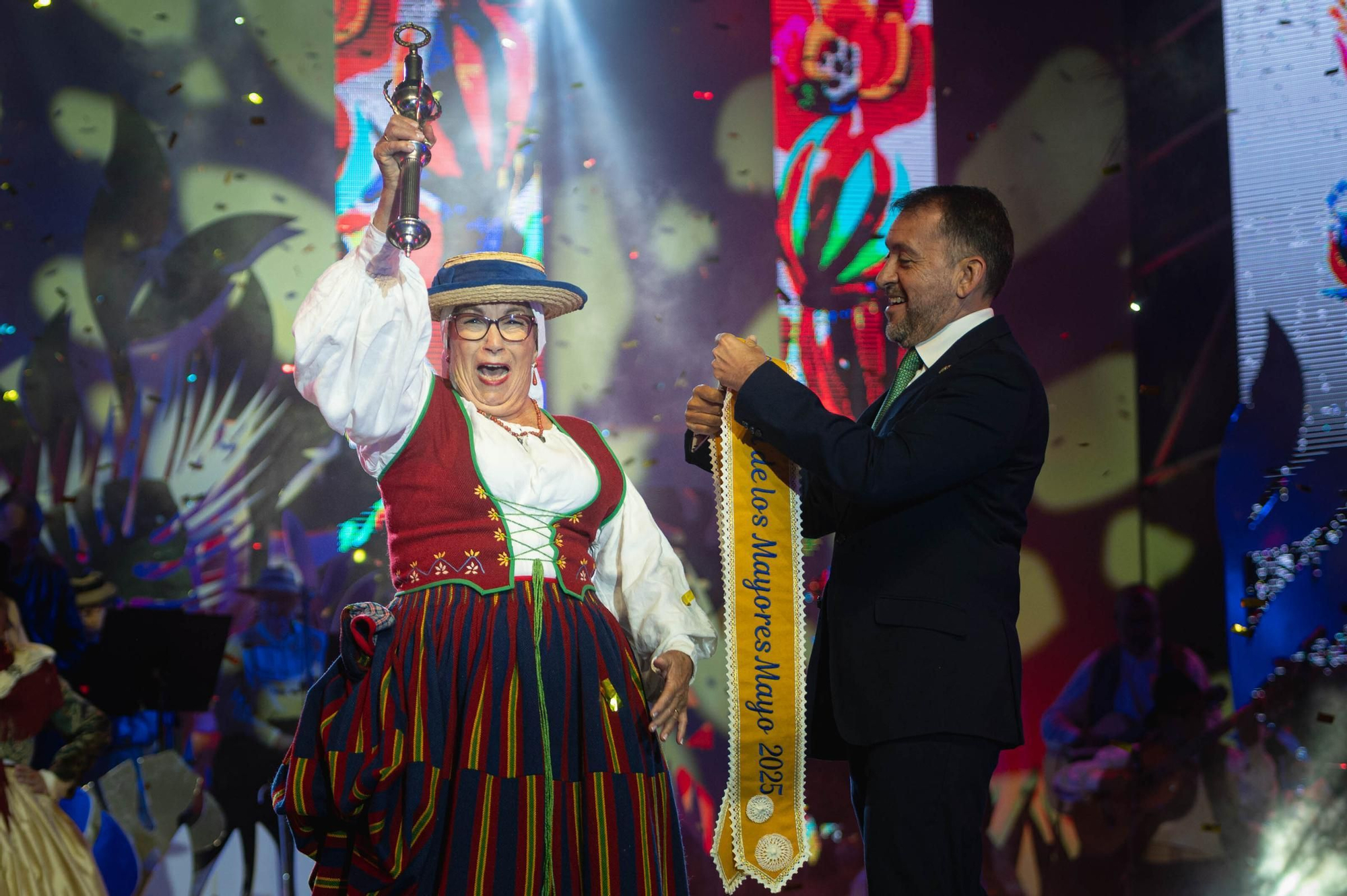 Gala de elección de la primera reina de los mayores de las Fiestas de Mayo