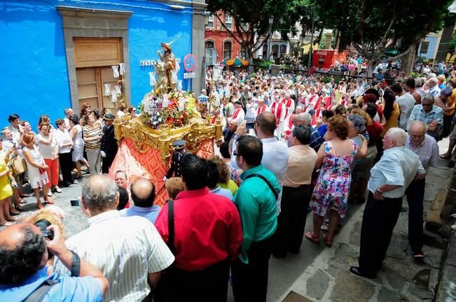 Procesion por el dia grande de Santiago de Galdar