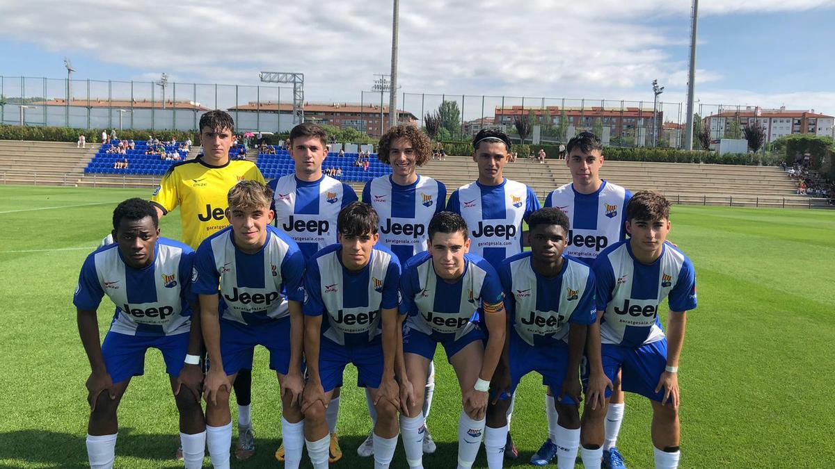 Un onze del juvenil A del Figueres aquesta pretemporada.