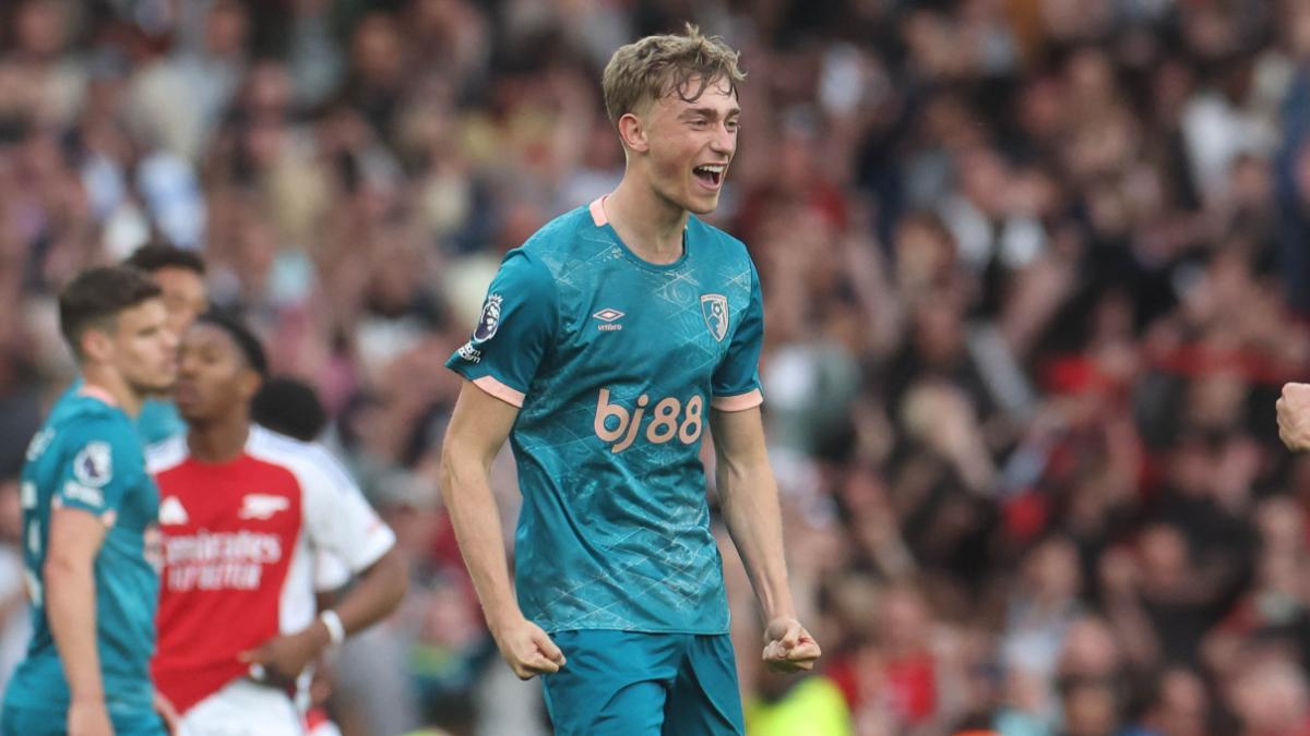 Dean Huijsen celebra la victoria contra el Arsenal